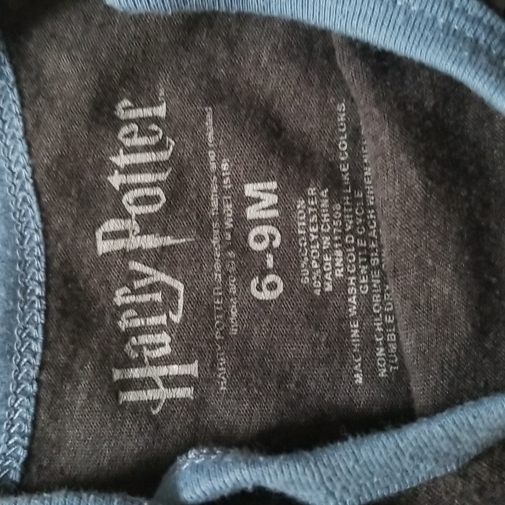 🥳HOST PICK🥳❣5 for $25 Sale❣ Bundle of 2 Harry Potter Onesies - Picture 5 of 6
